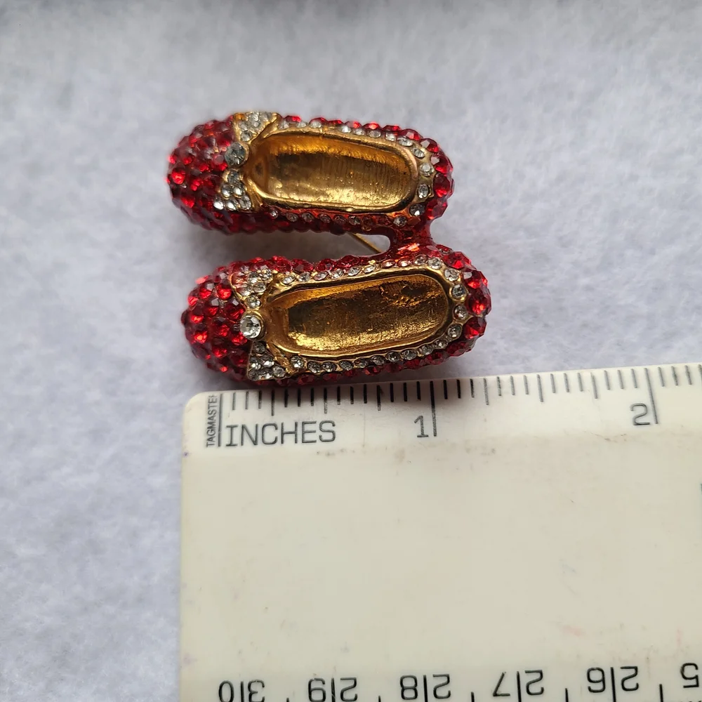 Sparkling Red Shoes with Bow Pin/Broach